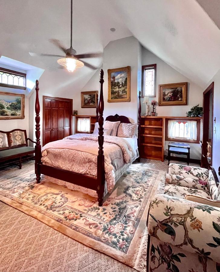 Intermission Hogan House Bed & Breakfast Hogansville Exterior photo